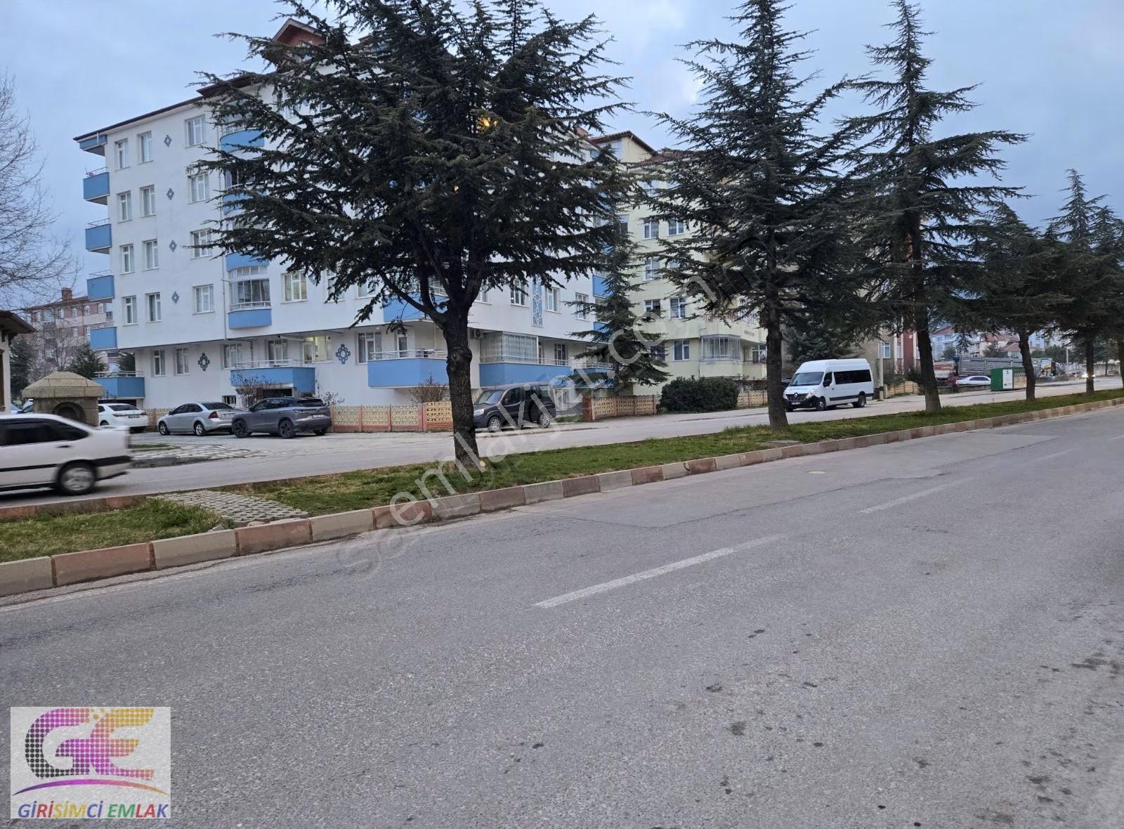 Girişimciden Stadyum Yanı Ultra Geniş Ve Bakımlı Asansörlü 3+1 - Görsel 17