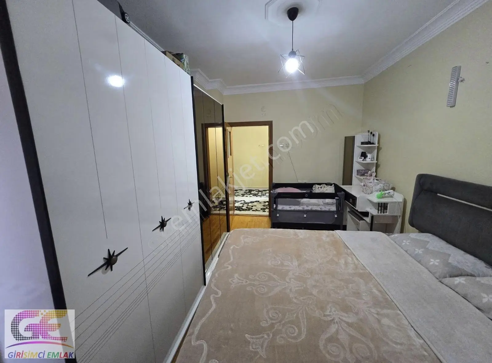 Girişimciden Stadyum Yanı Ultra Geniş Ve Bakımlı Asansörlü 3+1 - Görsel 5