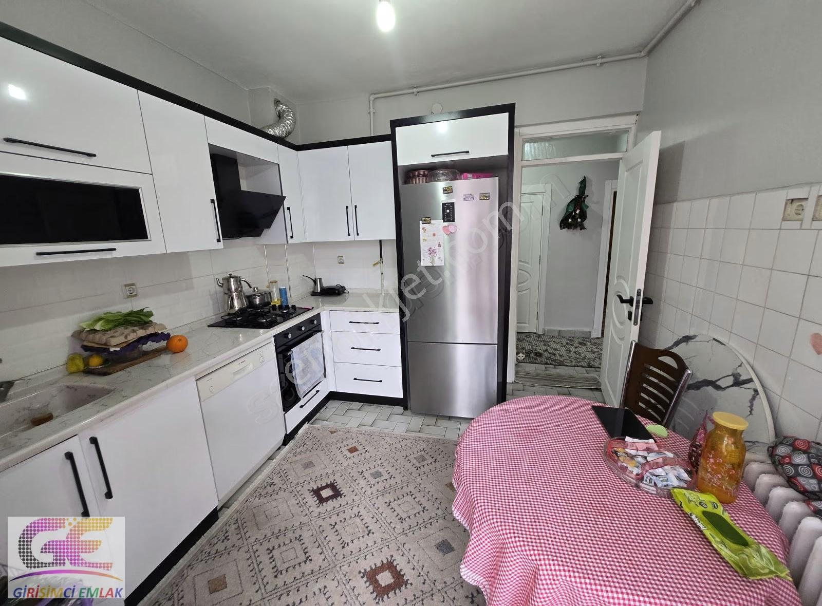 Girişimciden Yarenler Mah. Cumhuriyet İ.okulu Karşısı 2+1 Ev