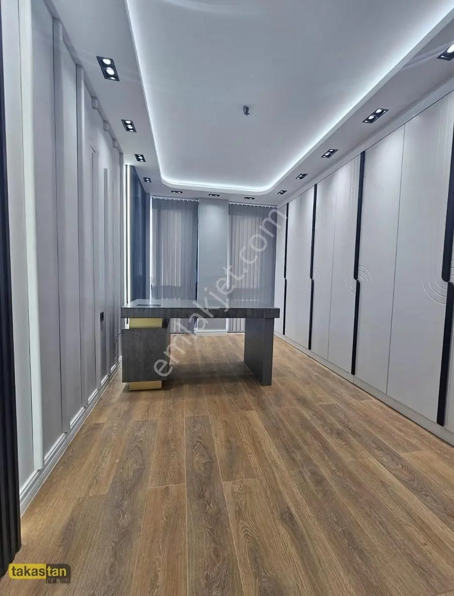 Okan Towers'ın En Lüks En Güzel Kat Ve Manzaralı Ofisi - Görsel 3