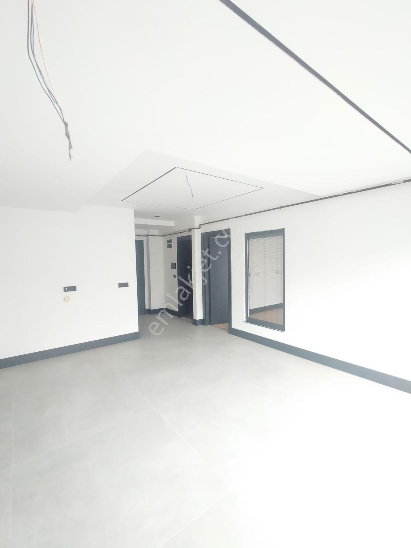 Bulvar Plazada Prestijli 1+1 Ofis Fırsatı - Görsel 18