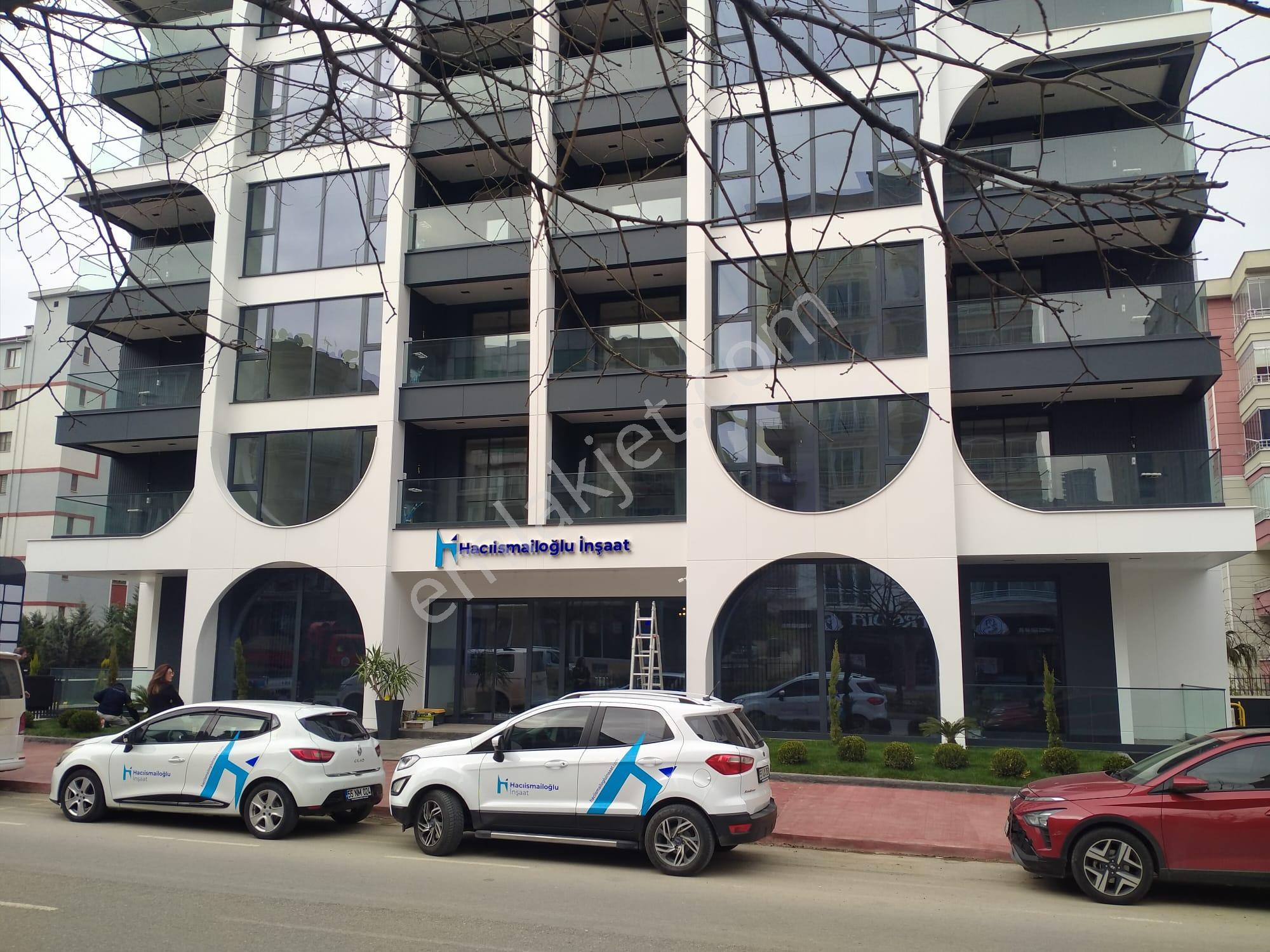 Bulvar Plazada Prestijli 1+1 Ofis Fırsatı - Görsel 24