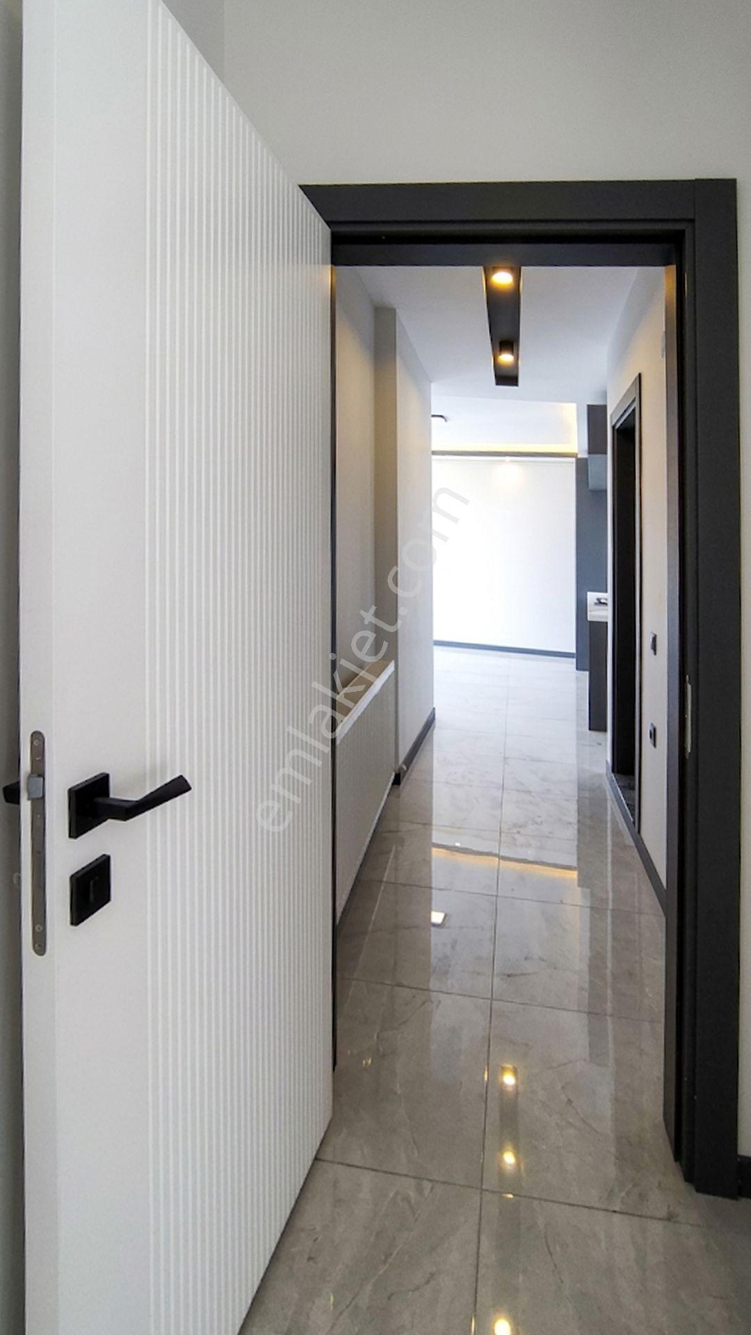🌅 Daha Düşük Fiyatlarda❗ Kuşadası Merkezde-doğalgazlı, Full Ankastre, Asansör Sıfır 1+1 Kiralıklar - Görsel 8
