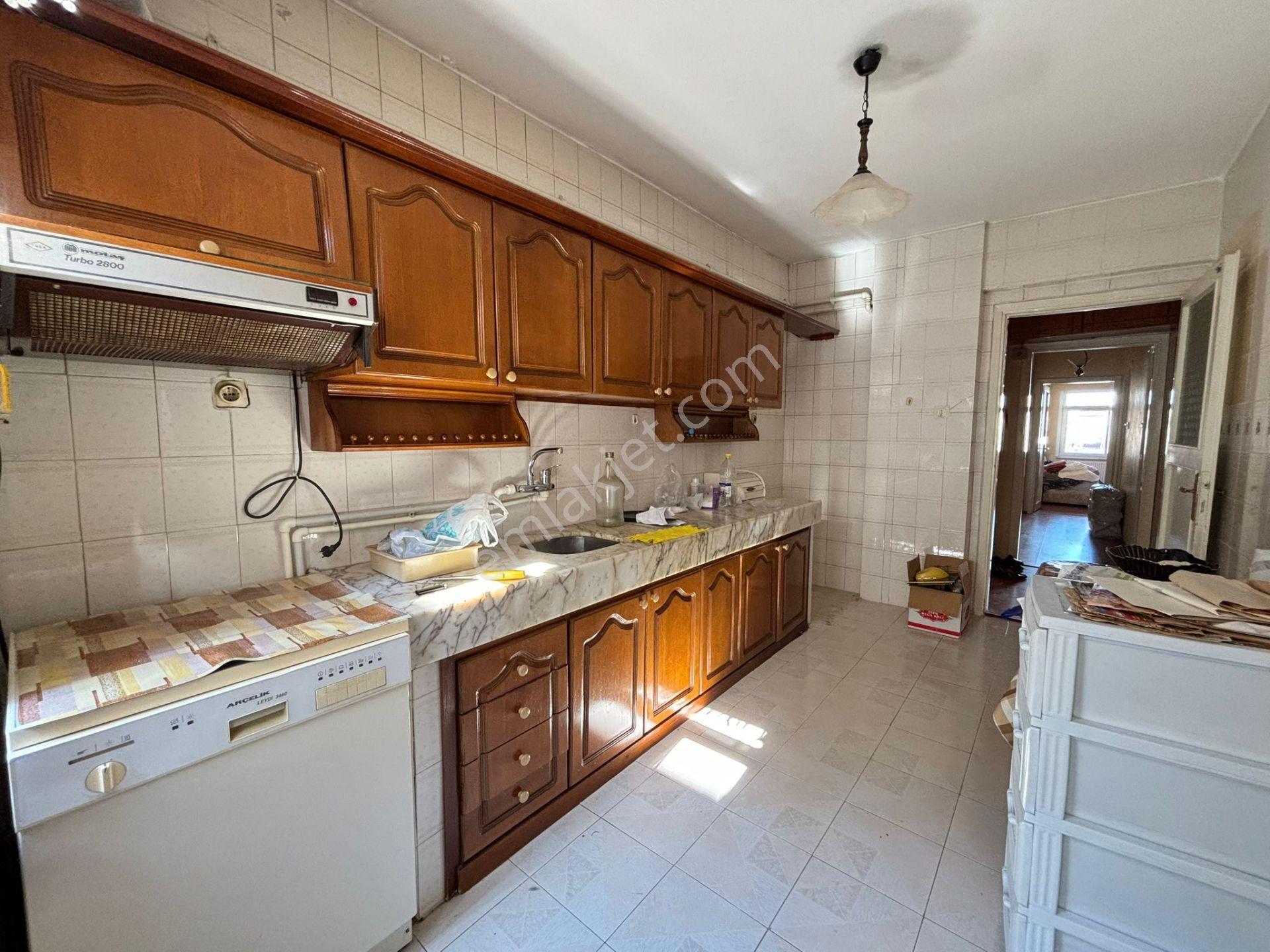 Karamürsel 4 Temmuz Mah. Cadde Üzeri 130 M² 3+1 Ofise Uygun - Görsel 8