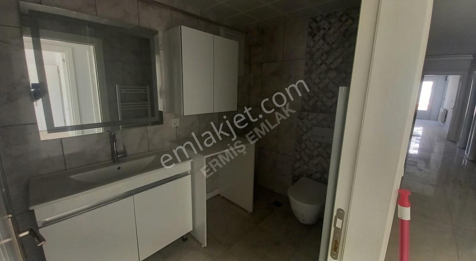 Reşatbey'de Lüks 3+1 Daire: 176m², Teraslı, Sıfır! - Görsel 10