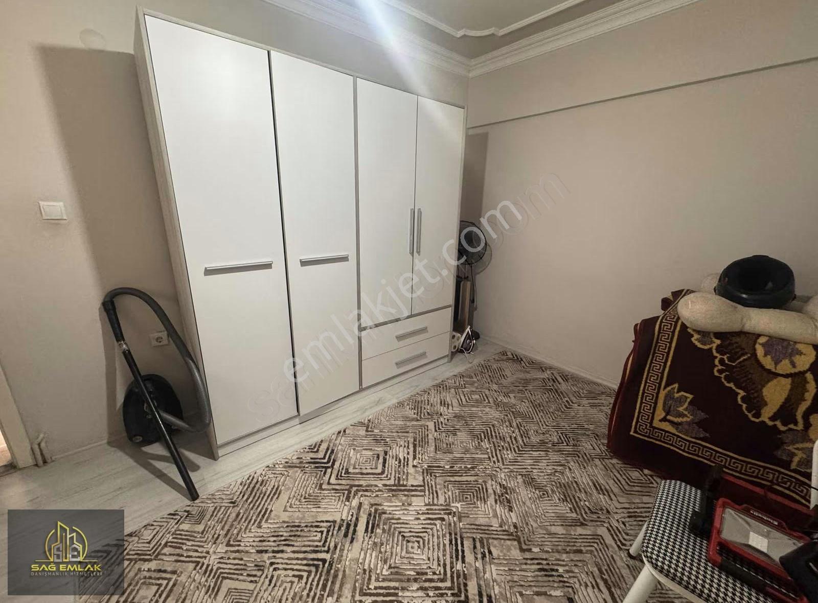 Bağlarbaşı Okul Caddesinde 130 M² Net Ferah 3+1 Satılık Daire - Görsel 2