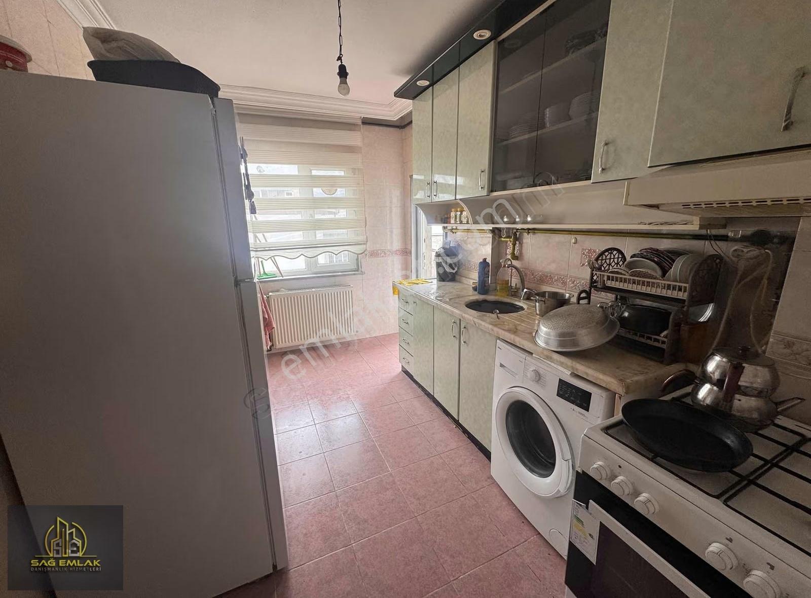 Bağlarbaşı Okul Caddesinde 130 M² Net Ferah 3+1 Satılık Daire - Görsel 3