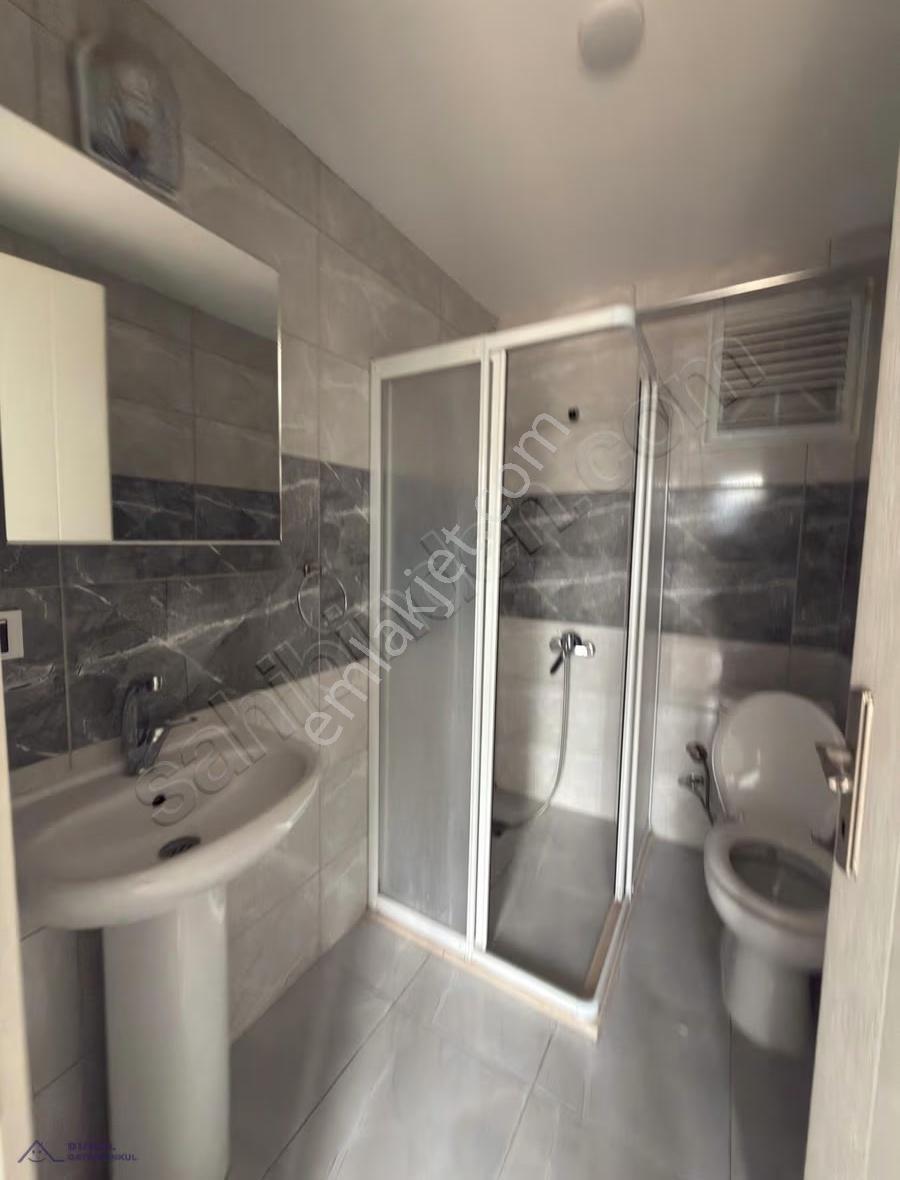 Dur Al Gayrimenkulden Salı Pazarının Üstünde 1+1 Kiralık Apart - Görsel 4