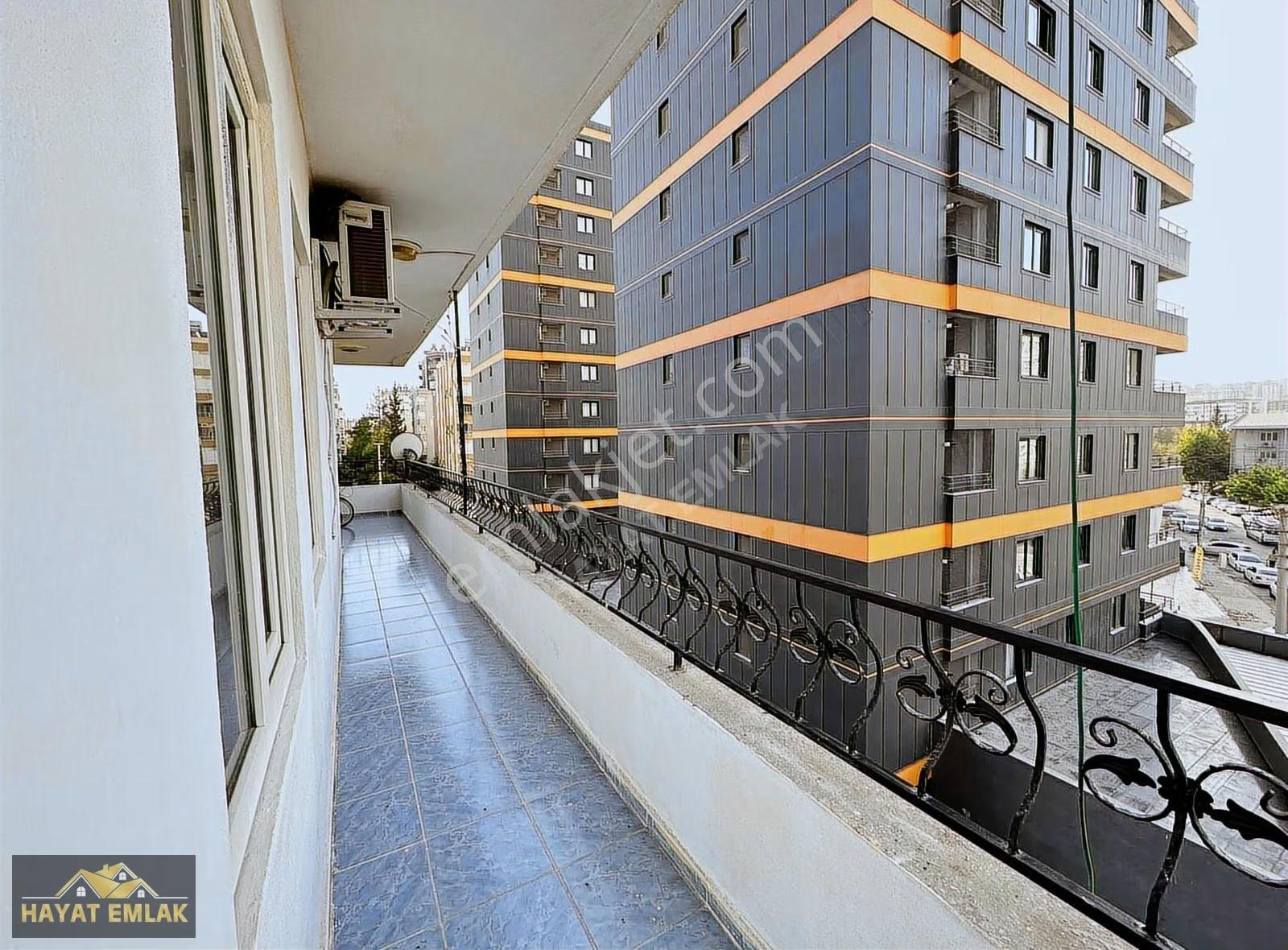 Karaköprü 35 Mt. Yakını Merkezi Kiralık 3+1 Temiz Arakat Daire - Görsel 4