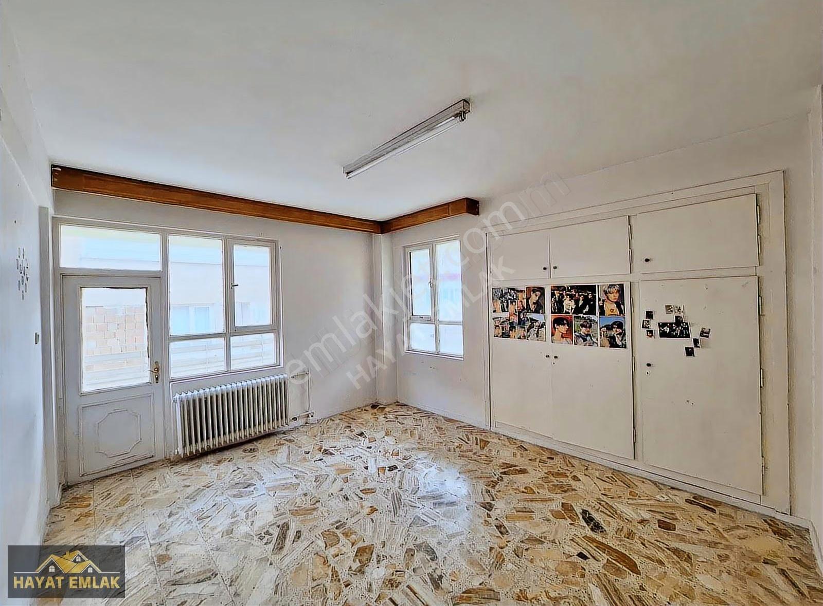 Hayat'tan Kiralıkyenişehir Caddesi'nde 3+1, 170m² Geniş Daire - Görsel 8