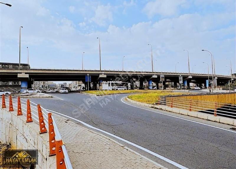 Hayat Emlak'tan Sırrın Kavşağı Mardin Yoluna Sıfır Ticari+konut