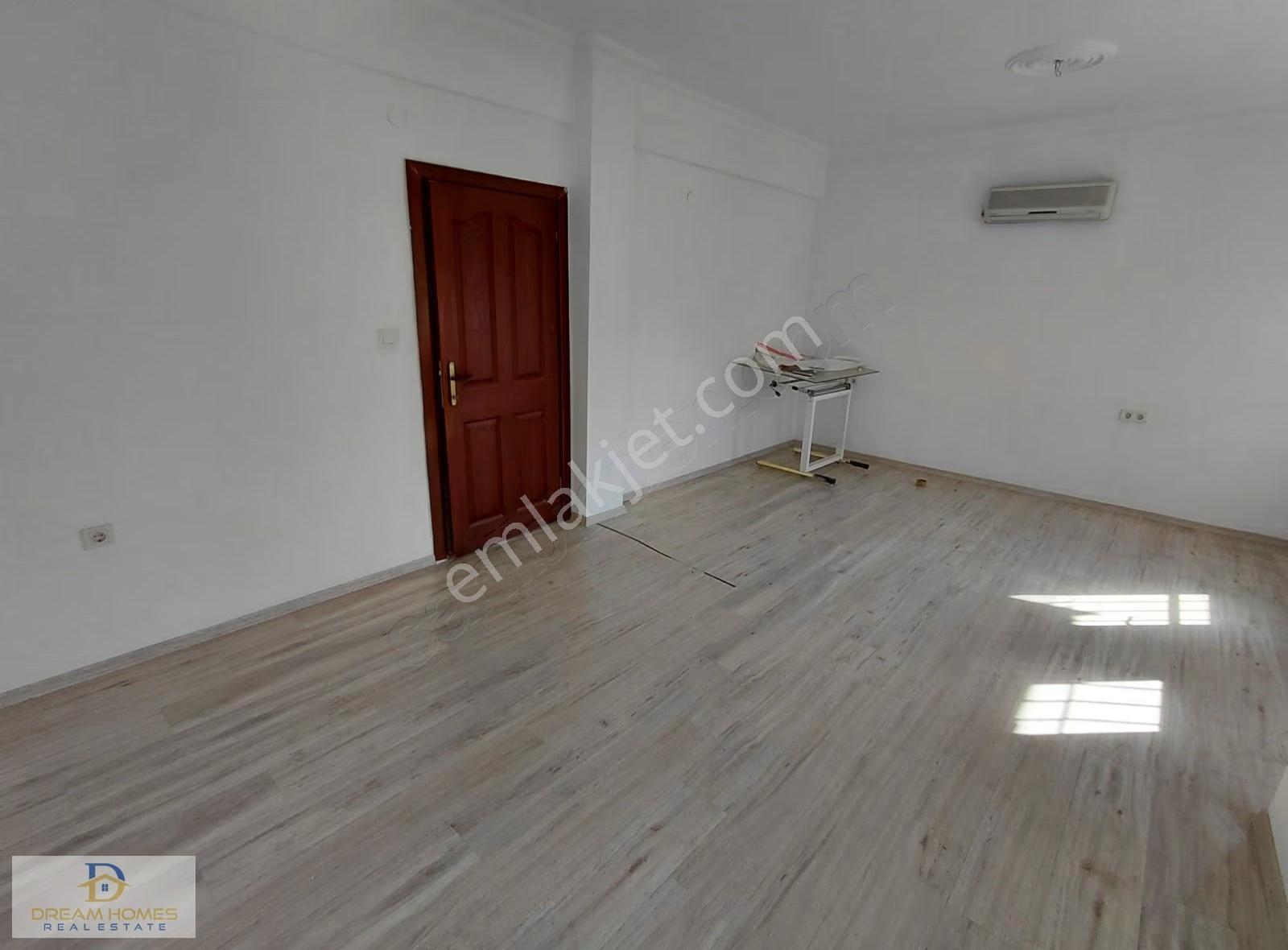 Merkezi Konumda, Havuzlu Sitede Satılık İkiz Villa - Görsel 20
