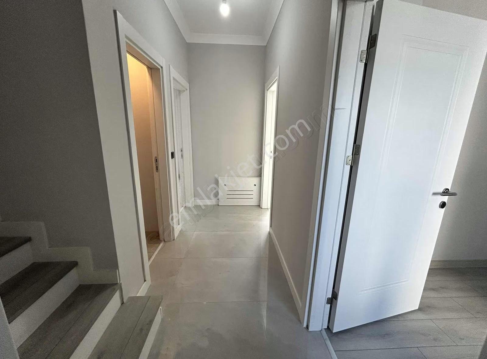 Lifeside Sitesinde Muhteşem Konumda Satılık 3+1 Dubleks Daire - Görsel 2