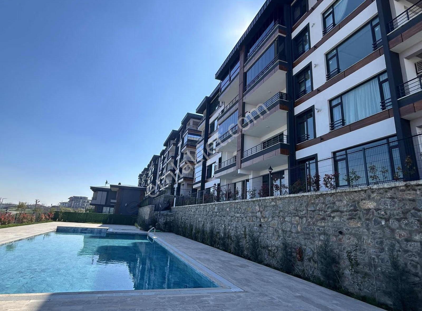 Lifeside Sitesinde Muhteşem Konumda Satılık 3+1 Dubleks Daire