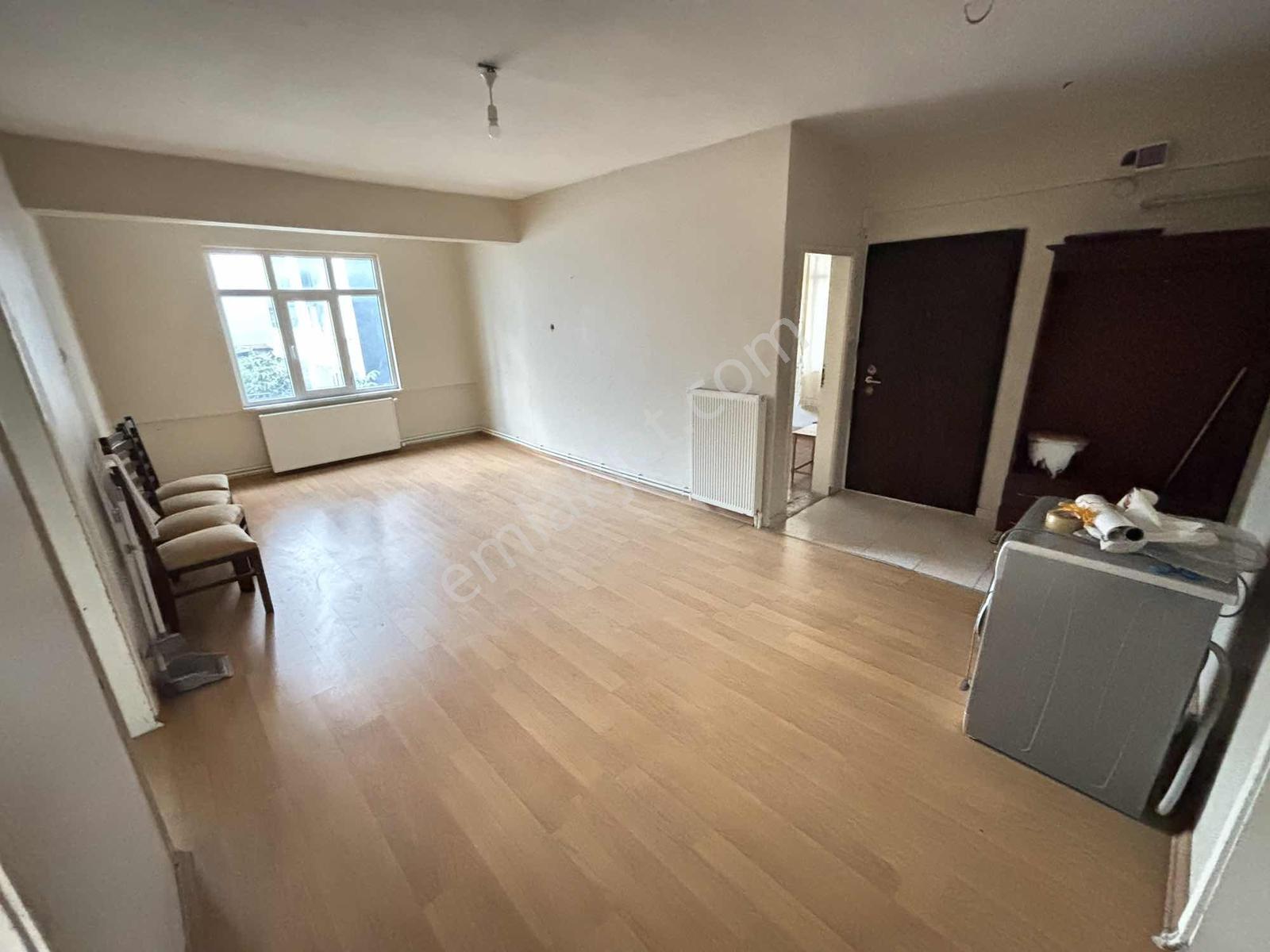 Pelitköyde Merkezi Konumda Geniş Kiralık Daire - Görsel 13