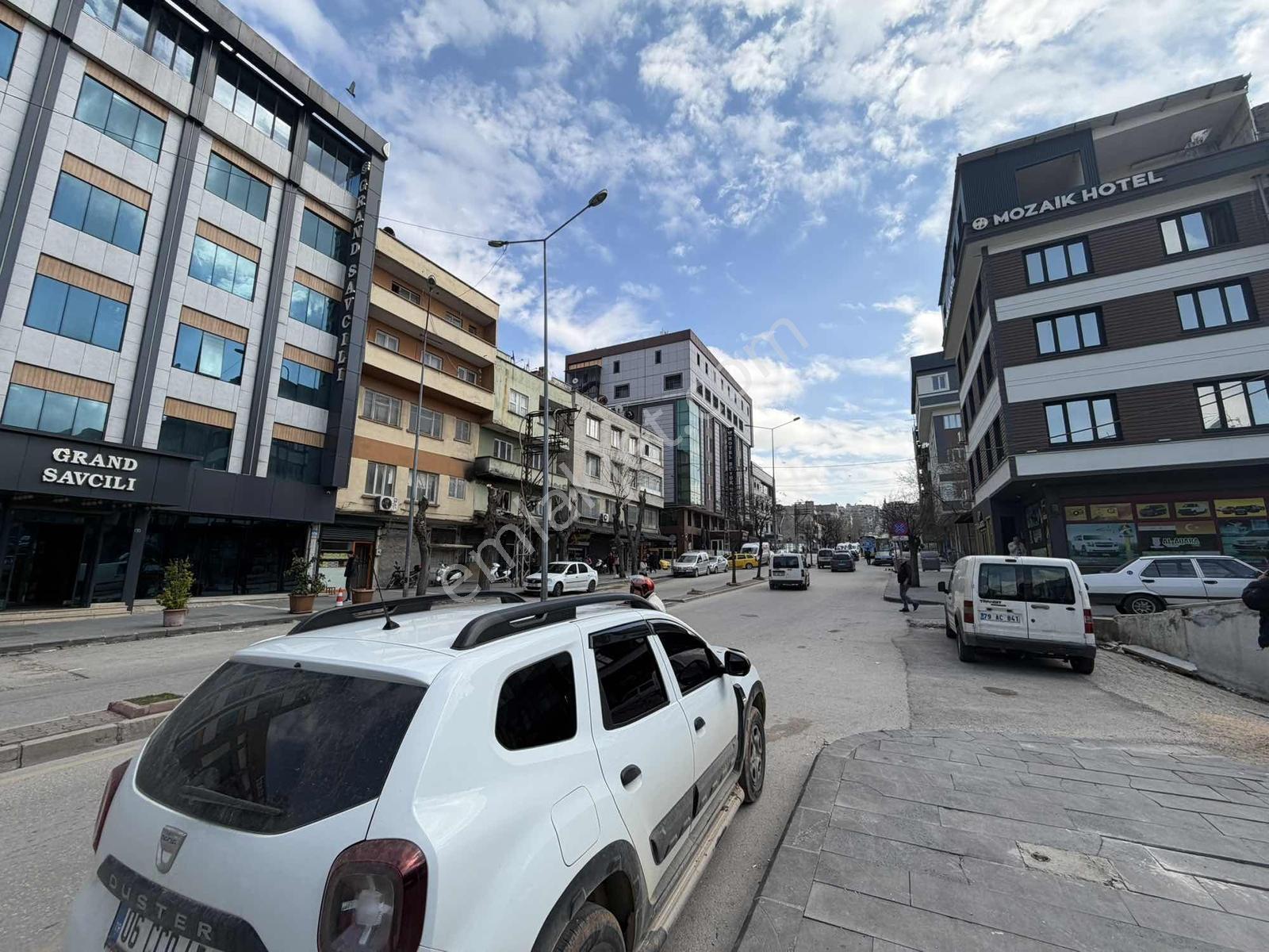 Z Group'dan Oteller Bölgesinde Satılık Devren Erkek Kuaförü - Görsel 17