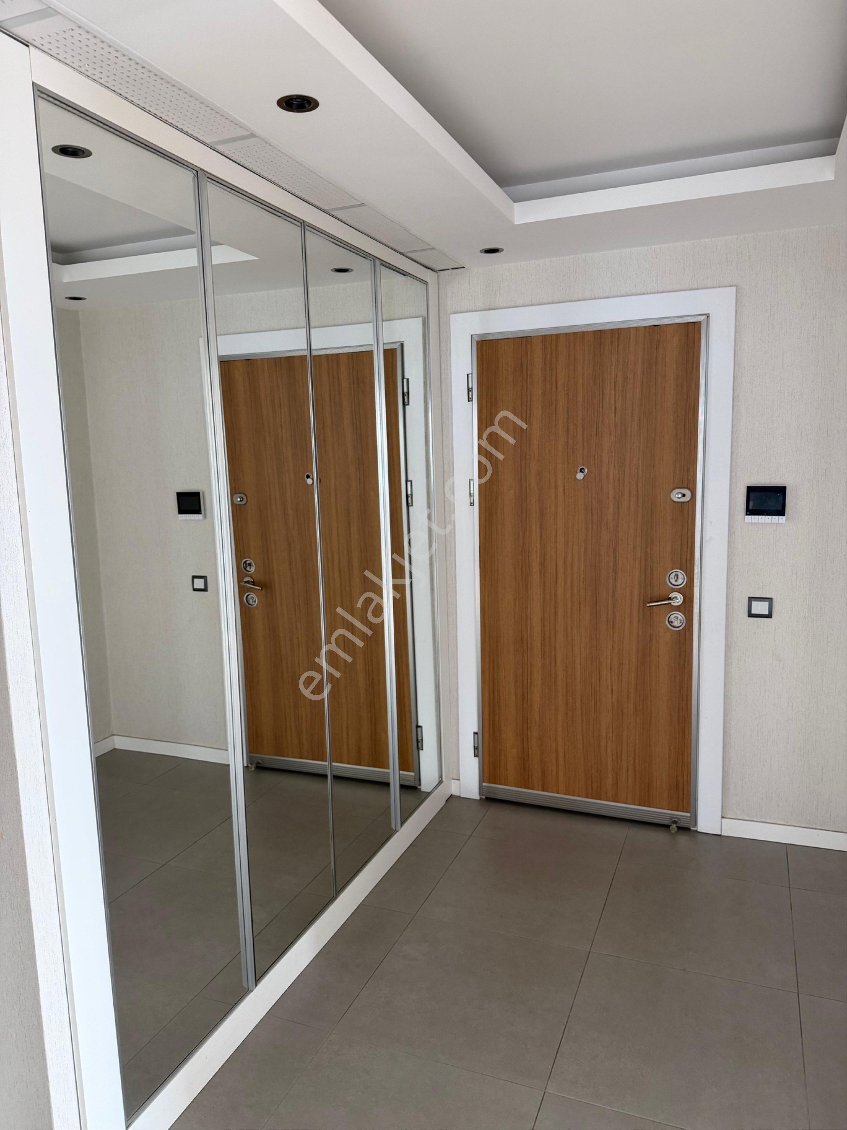 Yüzüncüyıl’da Havuzlu Site İçerisinde 4+1 Kiralık Lüks Daire - Görsel 13