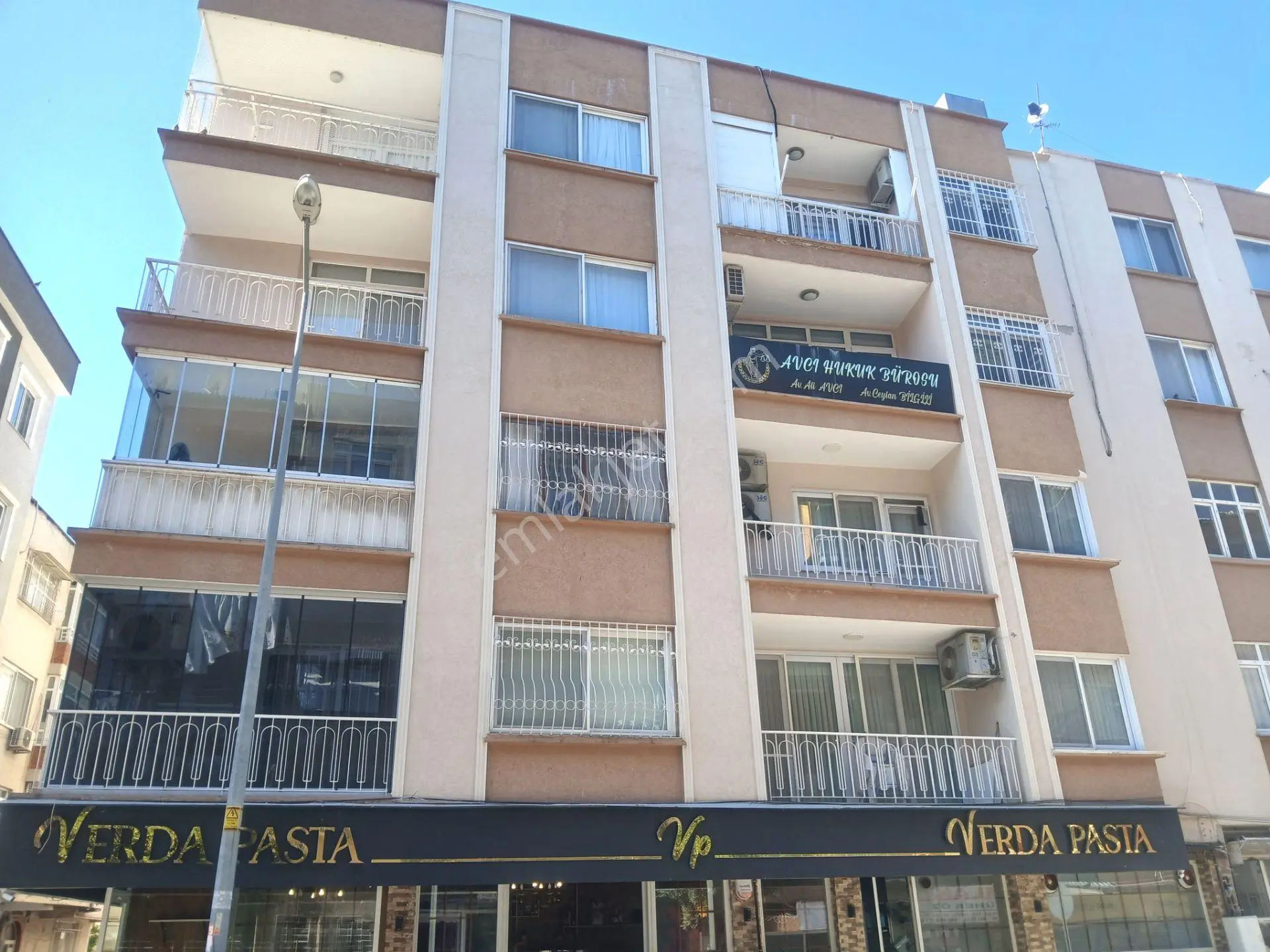 Süleymaniye Mahallesinde Belediye Evlerinde Ana Cadde Üzeri Doğalgazlı Temiz Satılık Dubleks Daire