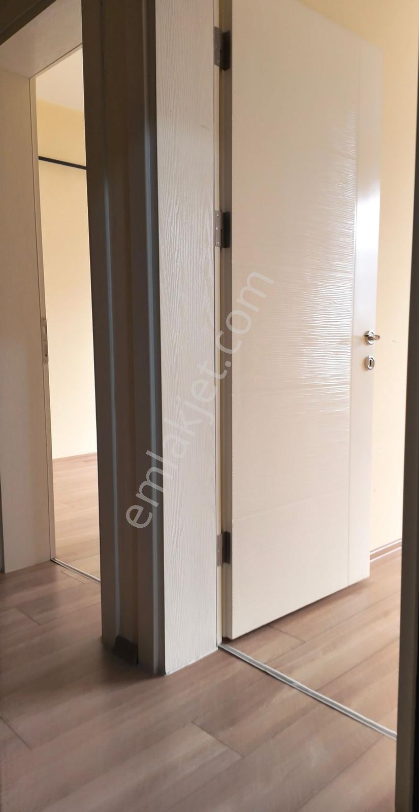 Şarkiye Mahallesinde Yenilenmiş Merkezi Konumda Satılık Daire - Görsel 8