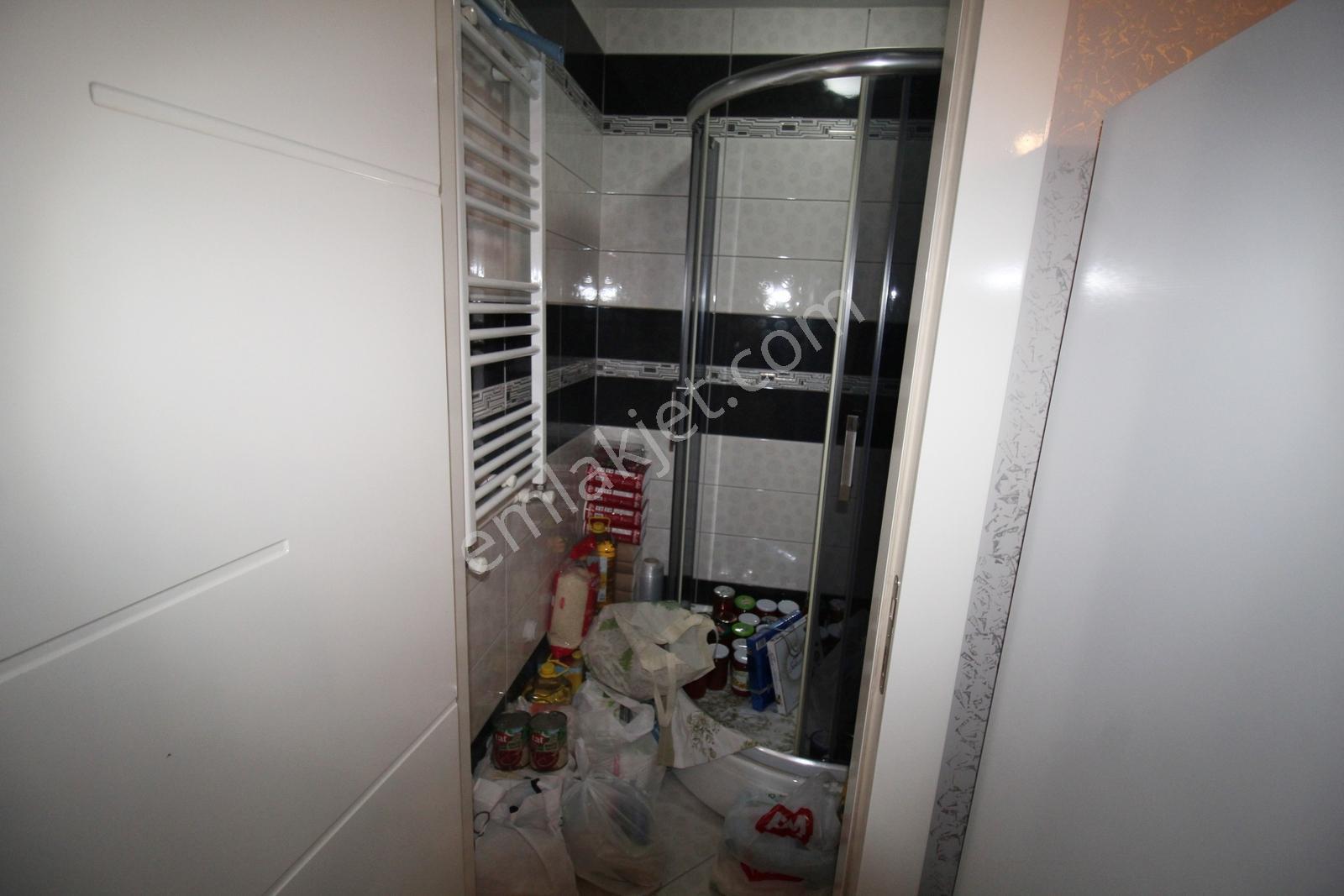 Krc'den Hocalı Caddesi Üzerinde Full+full Yapılı Asansörlü 6+1 - Görsel 25