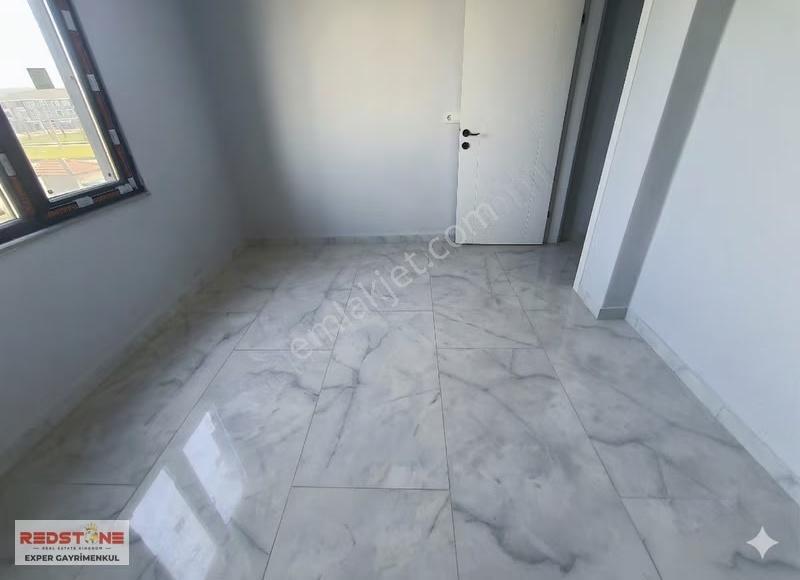 Karasu'da Denize Yakın Sıfır Ara Kat Asansörlü 1+1 Daire - Görsel 3