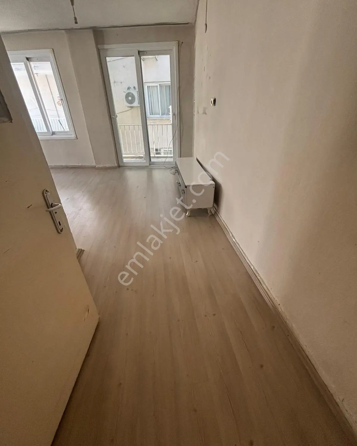 Cumhuriyet Mahallesi’nde 3+1 Kiralık Ara Kat Daire - Görsel 4