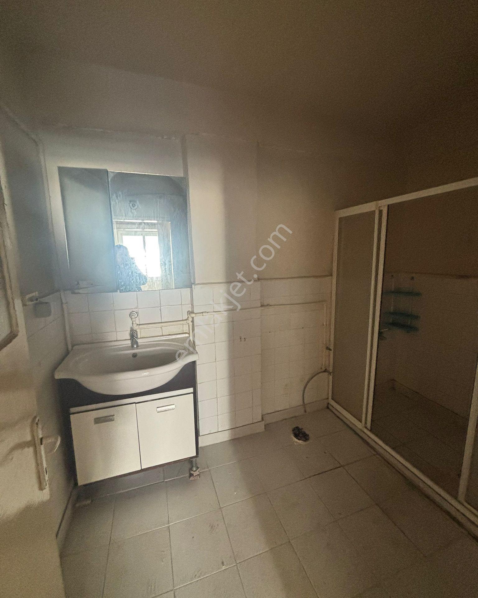 Cumhuriyet Mahallesi’nde 3+1 Kiralık Ara Kat Daire - Görsel 10