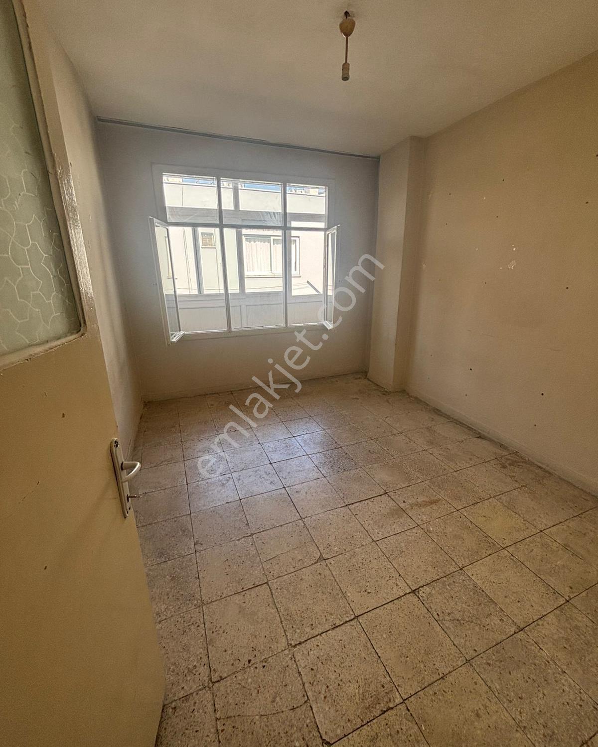 Cumhuriyet Mahallesi’nde 3+1 Kiralık Ara Kat Daire - Görsel 7