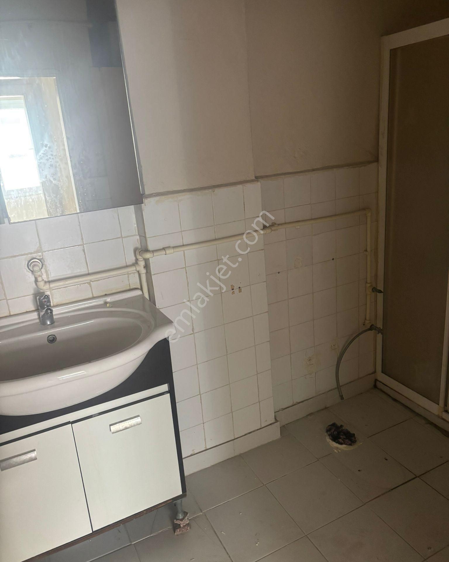 Cumhuriyet Mahallesi’nde 3+1 Kiralık Ara Kat Daire - Görsel 11