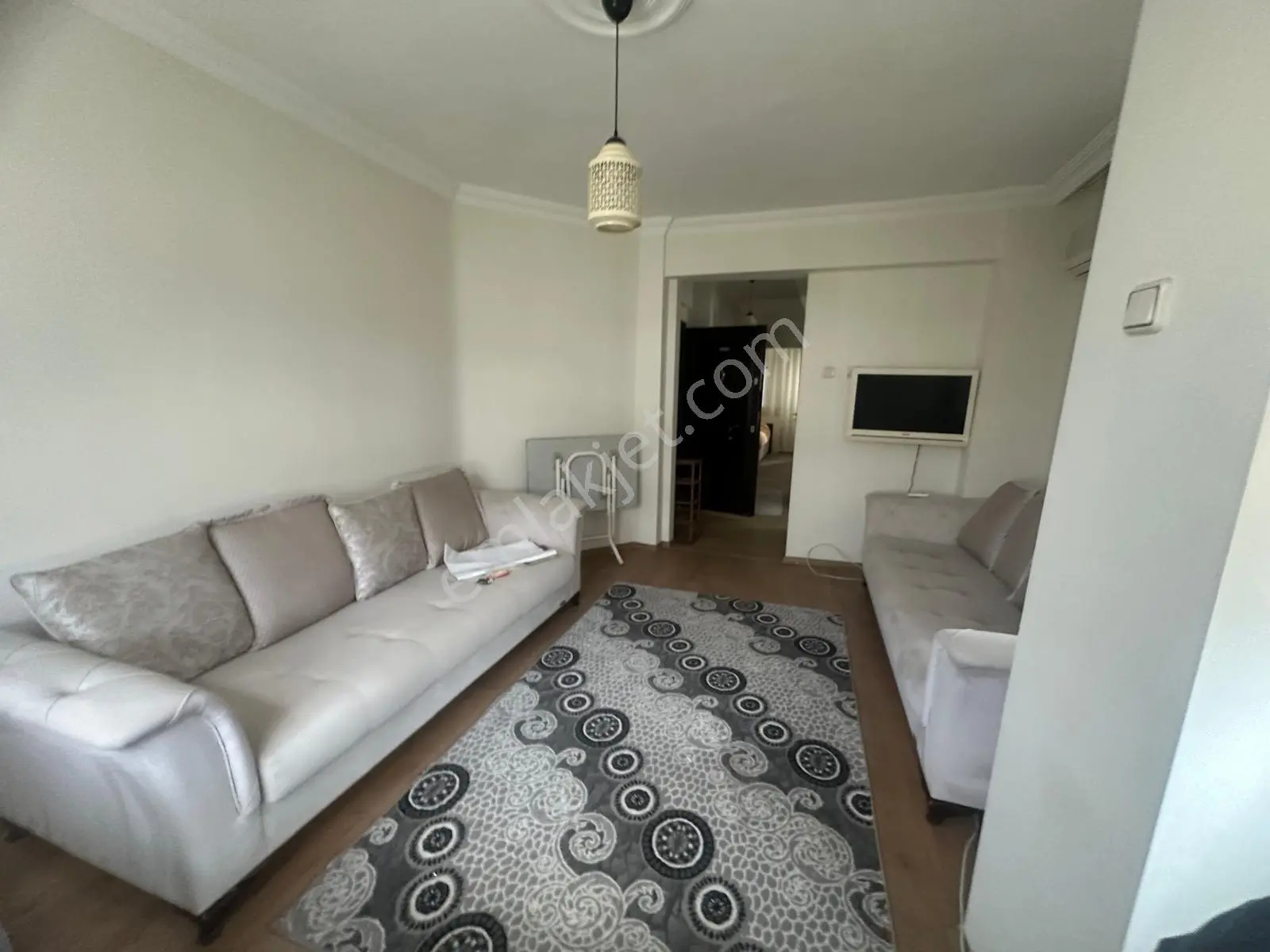 Alanya Güllerpınarı Mah.denize 50 Mt.eşyalı Kiralık 2+1 Daire - Görsel 2