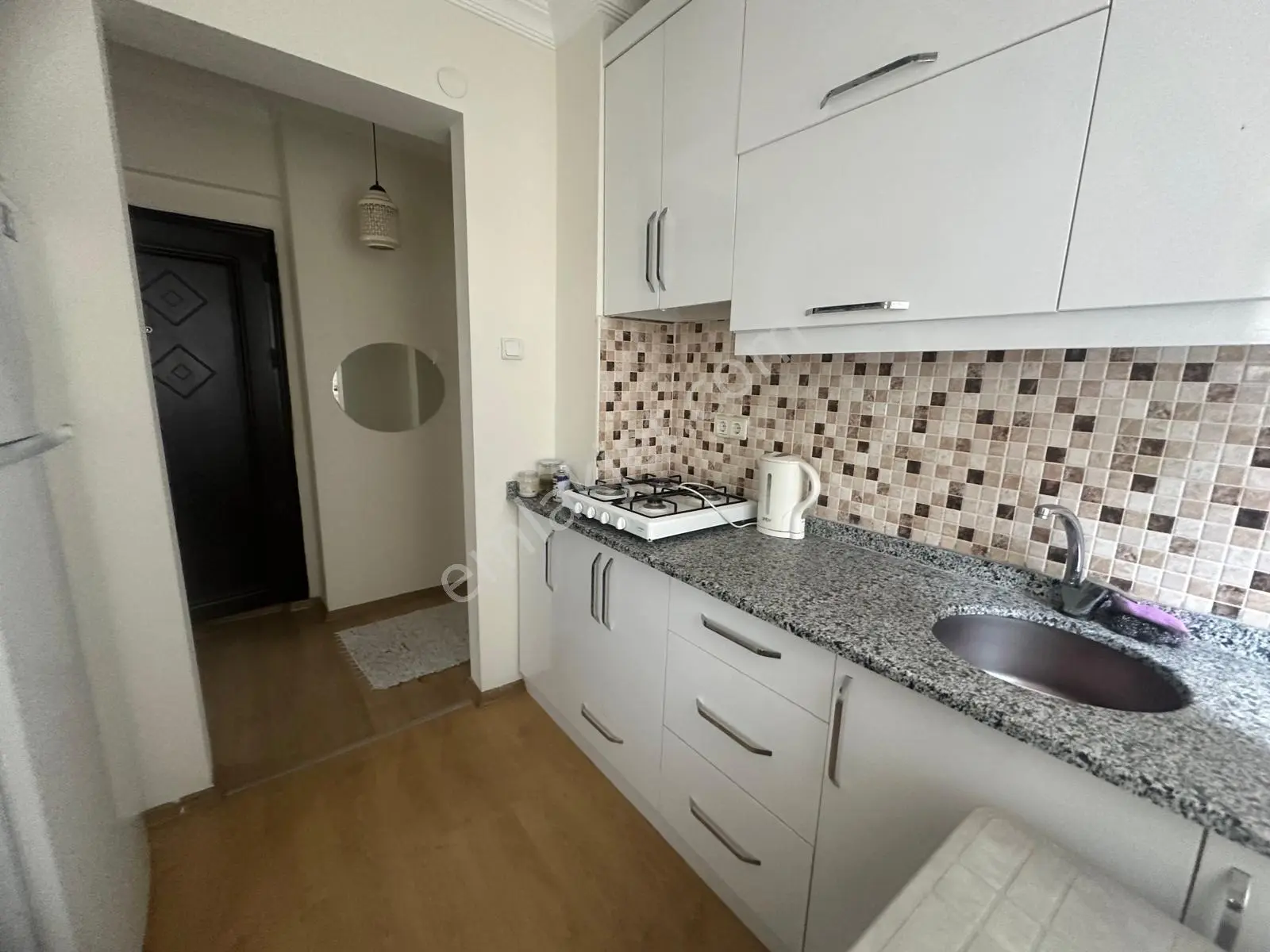 Alanya Güllerpınarı Mah.denize 50 Mt.eşyalı Kiralık 2+1 Daire - Görsel 8