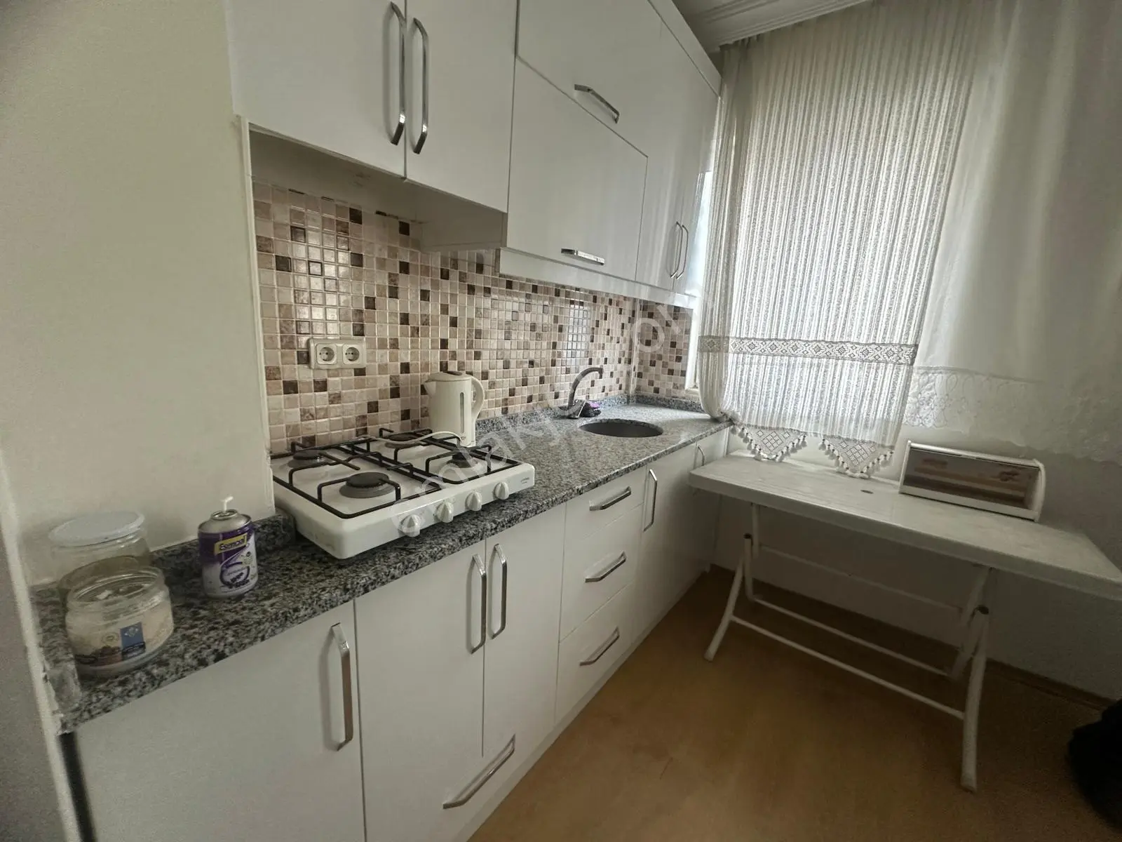 Alanya Güllerpınarı Mah.denize 50 Mt.eşyalı Kiralık 2+1 Daire - Görsel 6