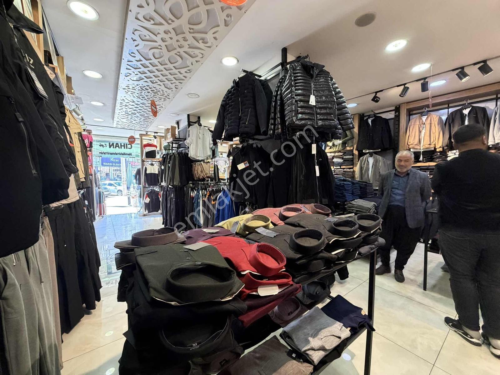 Acil!! Merkezi Konumda Çift Katlı Kiralık Dükkan - Görsel 6