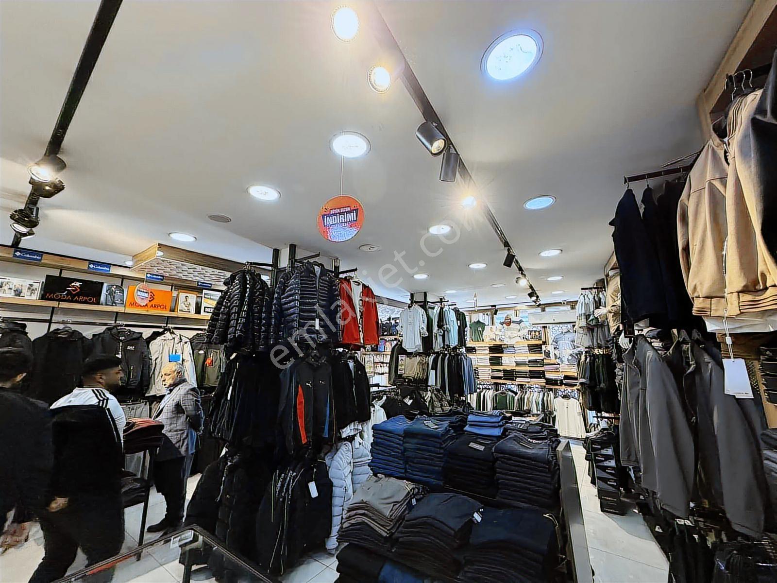 Acil ! Cadde Üzeri 300 M2 Mükemmel Satılık Dükkan - Görsel 18