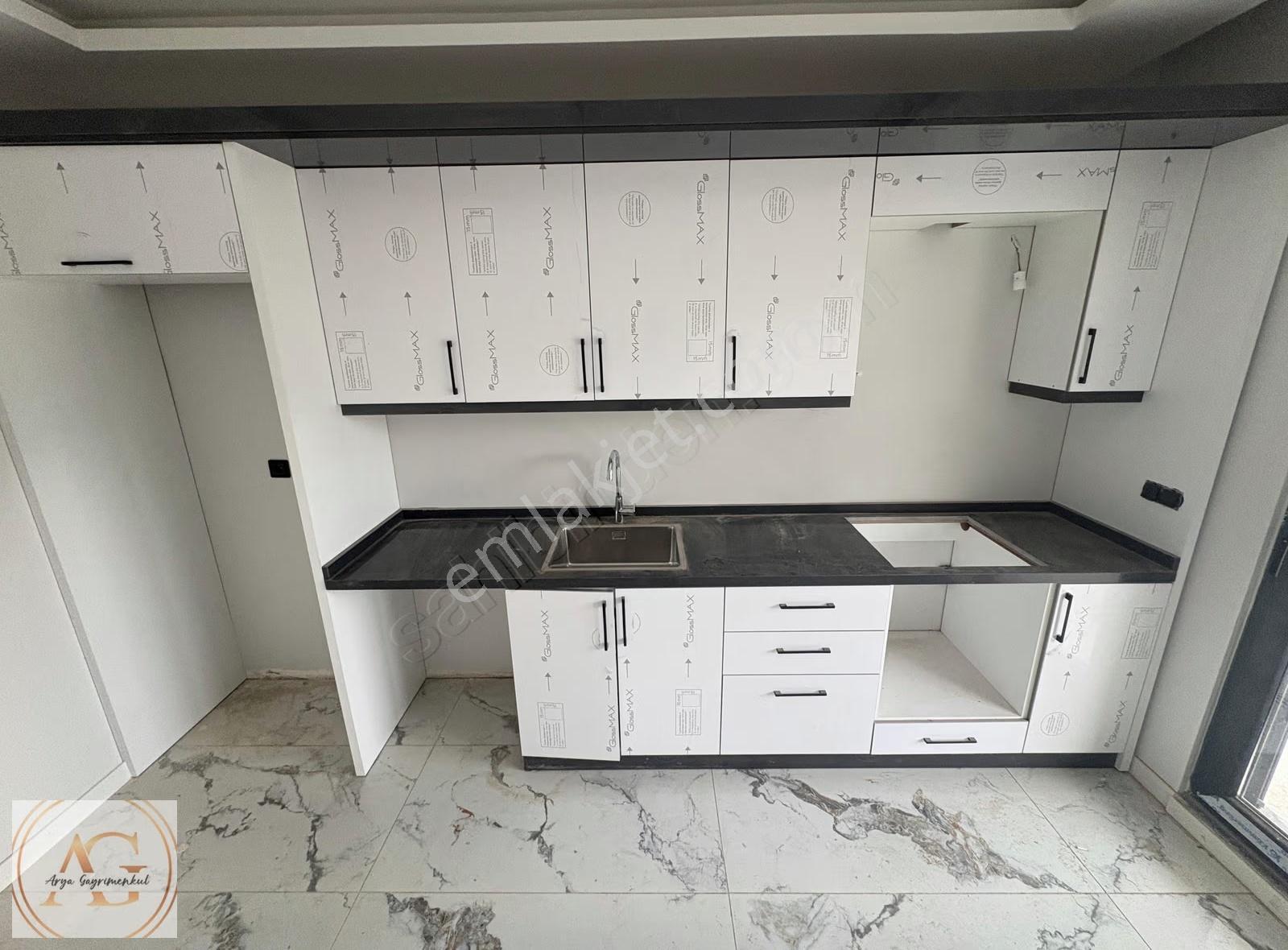 Hamidiye'de Otoparklı, Ebeveyn Banyolu, 3+1 Satılık Daire - Görsel 20