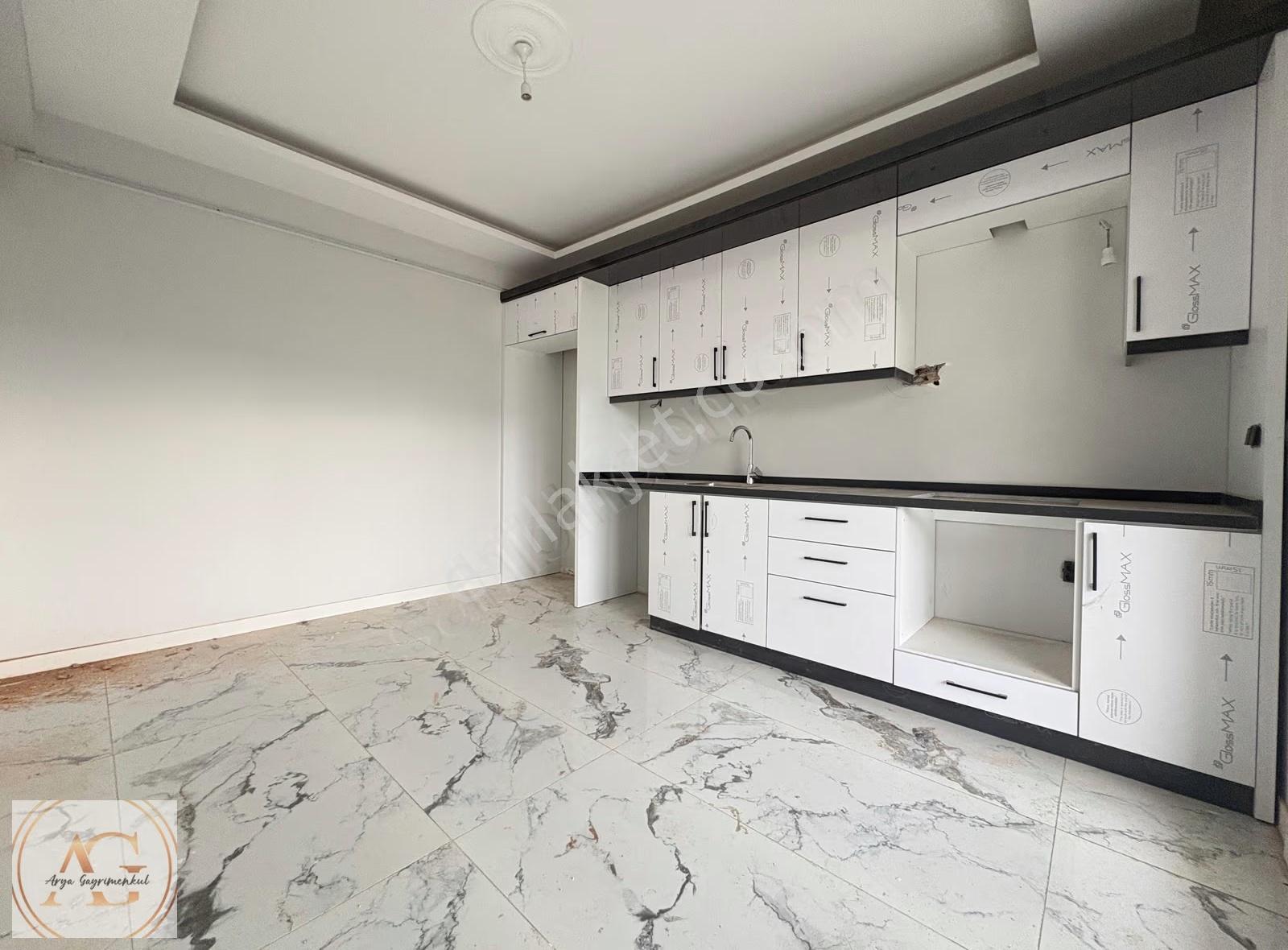 Hamidiye'de Otoparklı, Ebeveyn Banyolu, 3+1 Satılık Daire - Görsel 12