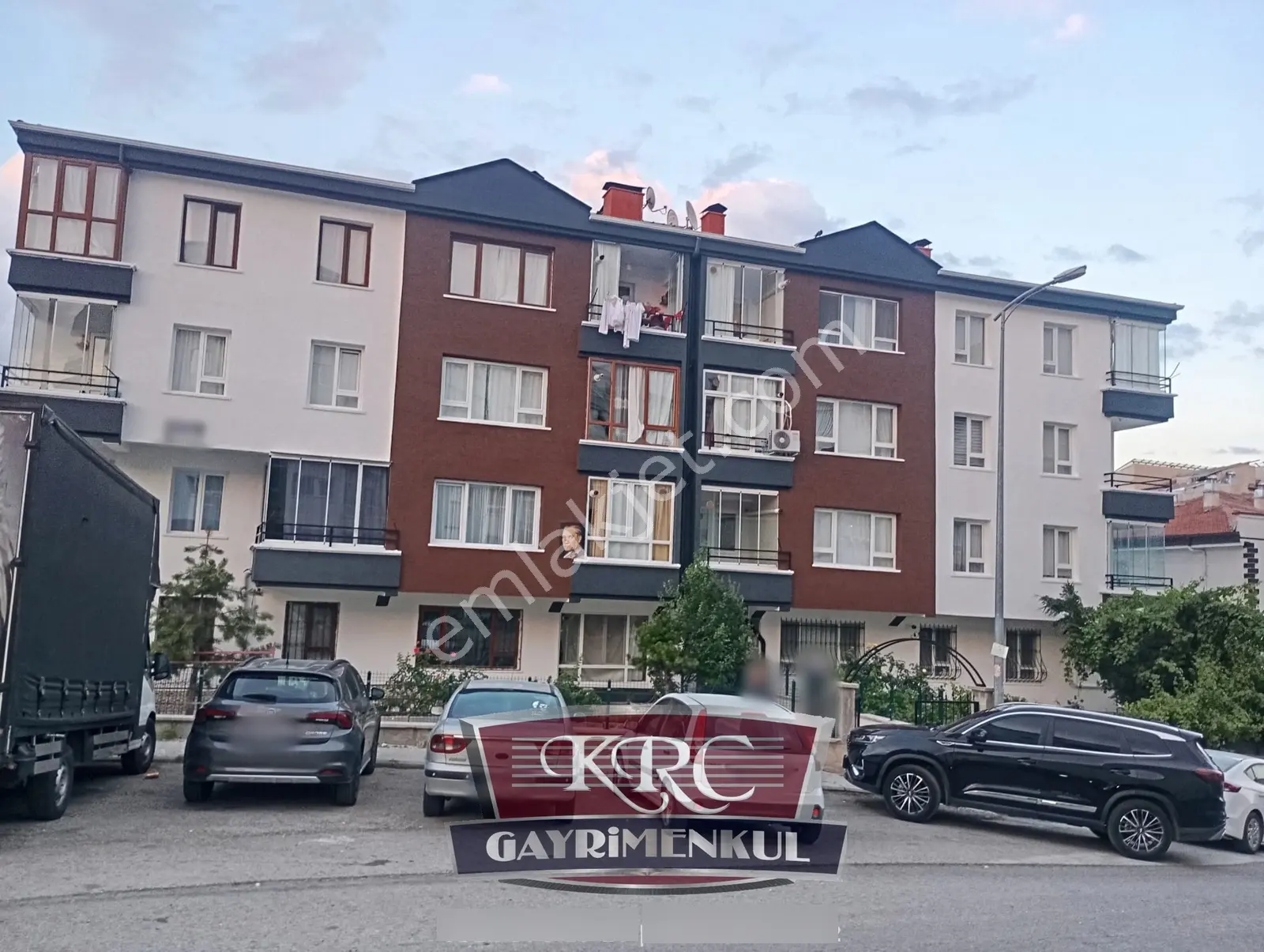 Krc'den Duralialıç Mahallesinde Satılık Uygun Daire!!!
