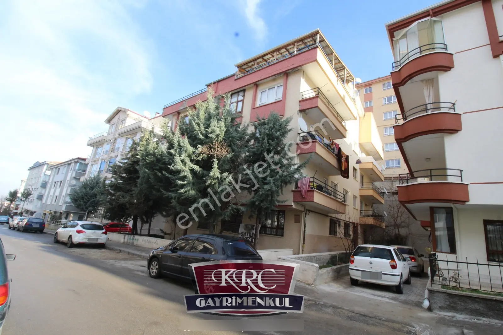 Krc'den Şahintepe Mah. Satılık 2+1 Giriş Kat Daire!