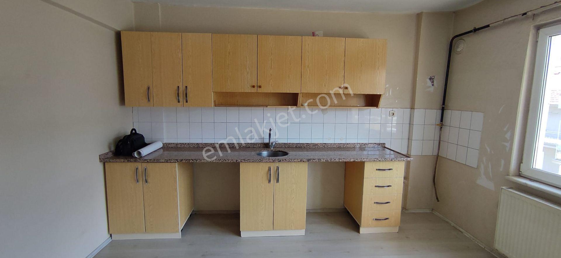 Elfi Den Gümüşçeşme Mahallesi Kiralık 3+1 Daire - Görsel 5