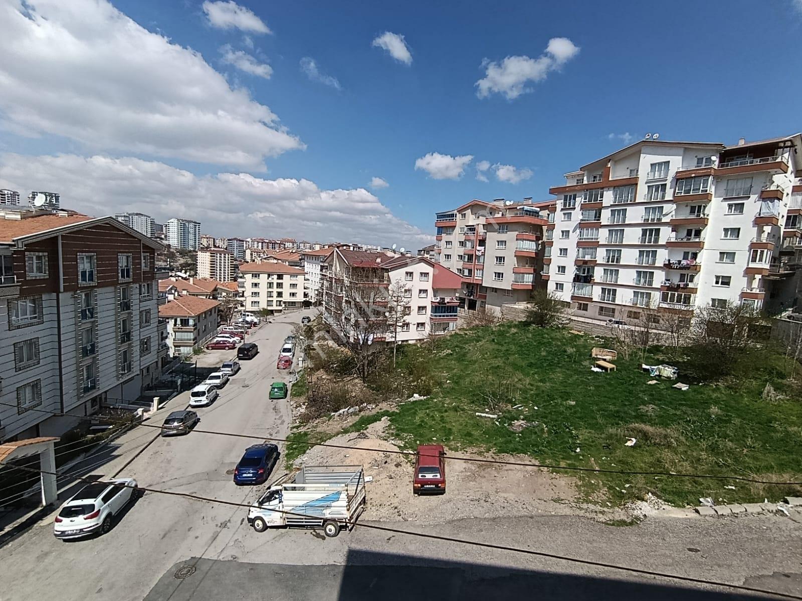 Krc'den Durali Alıç Mahallesinde 3+1 Gd Cephe Satılık Daire - Görsel 13