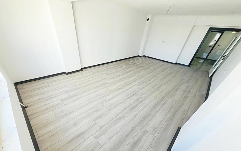 Yenikent Emla'tan Okullar Bölgesinde Satılık 4+1 160m2 - Görsel 42