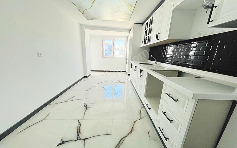 Yenikent Emla'tan Okullar Bölgesinde Satılık 4+1 160m2 - Görsel 34