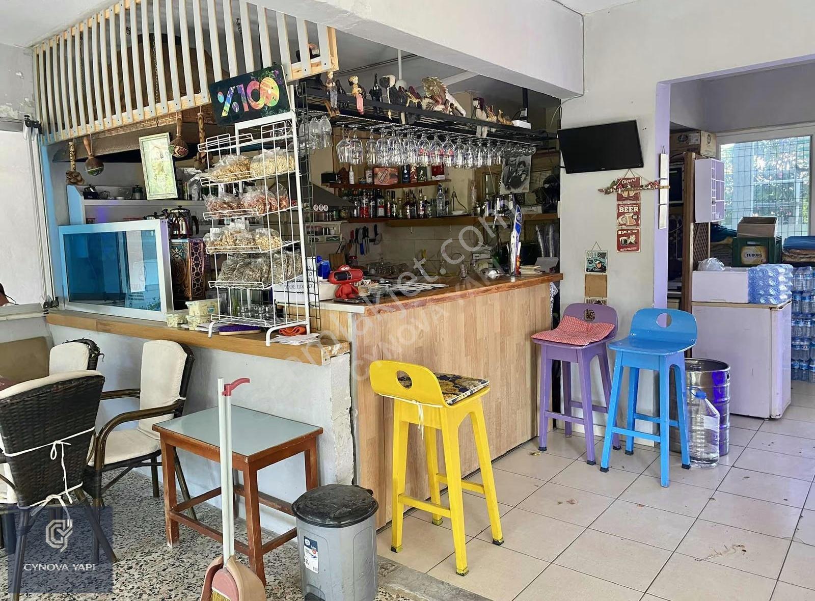 Kuşadası Kadınlar Denizi'nde Satılık Dükkan - Görsel 5