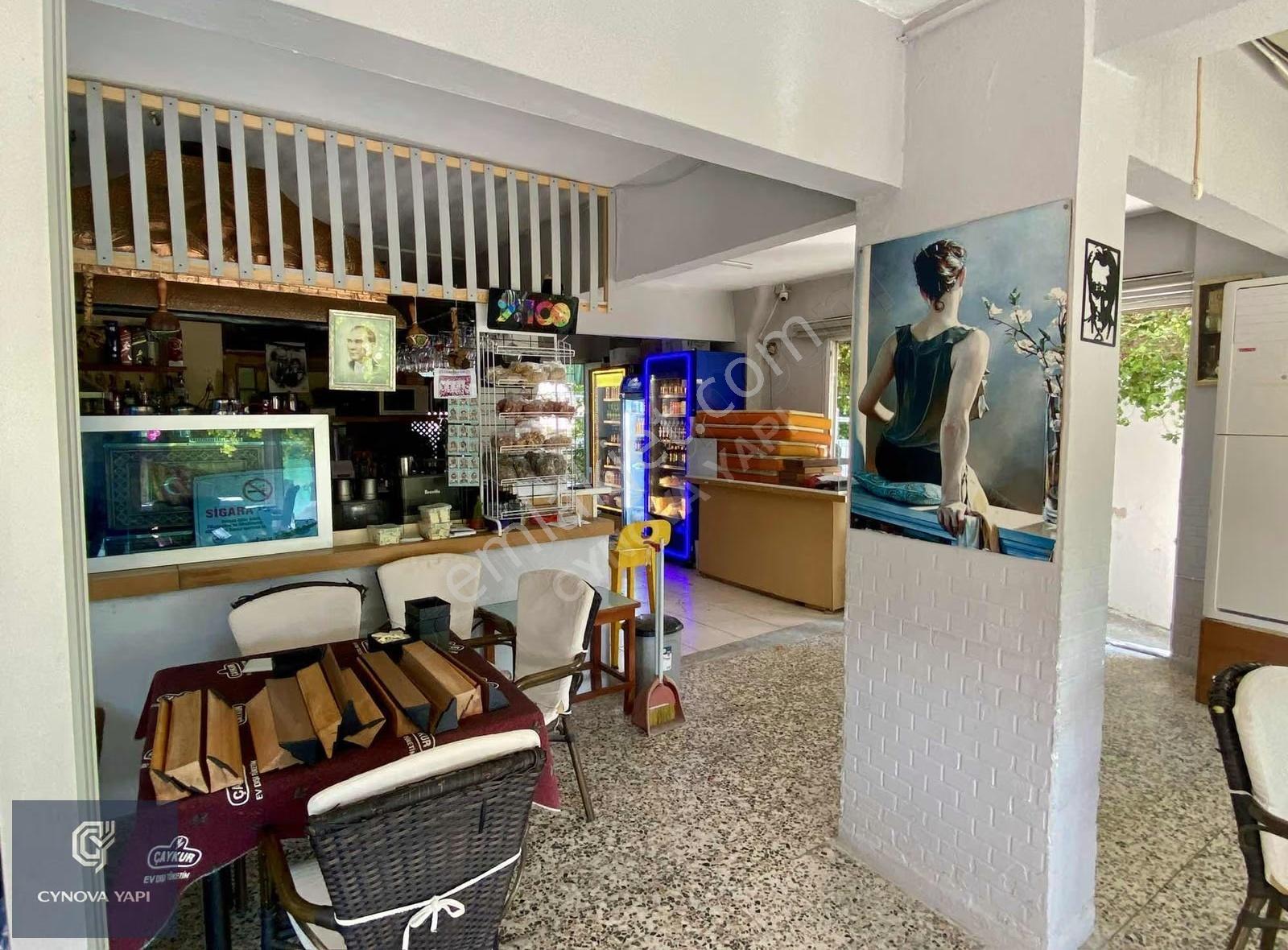 Kuşadası Kadınlar Denizi'nde Satılık Dükkan - Görsel 8