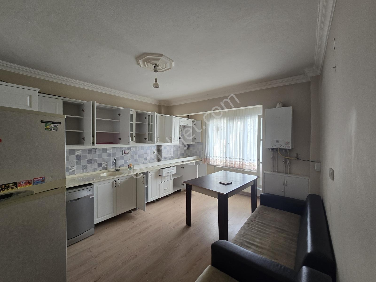 Pendik Ahmetyesevi Mahallesindce Kiralık 2+1 Eşyalı Daire - Görsel 22