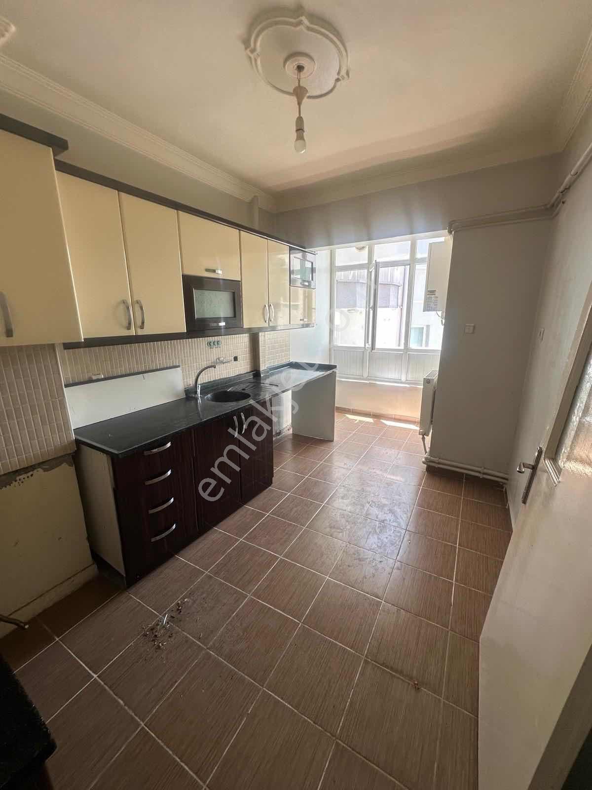 Yavuz Selim Mah. İçi Boş Kiralık 2+1 125m2 Daire