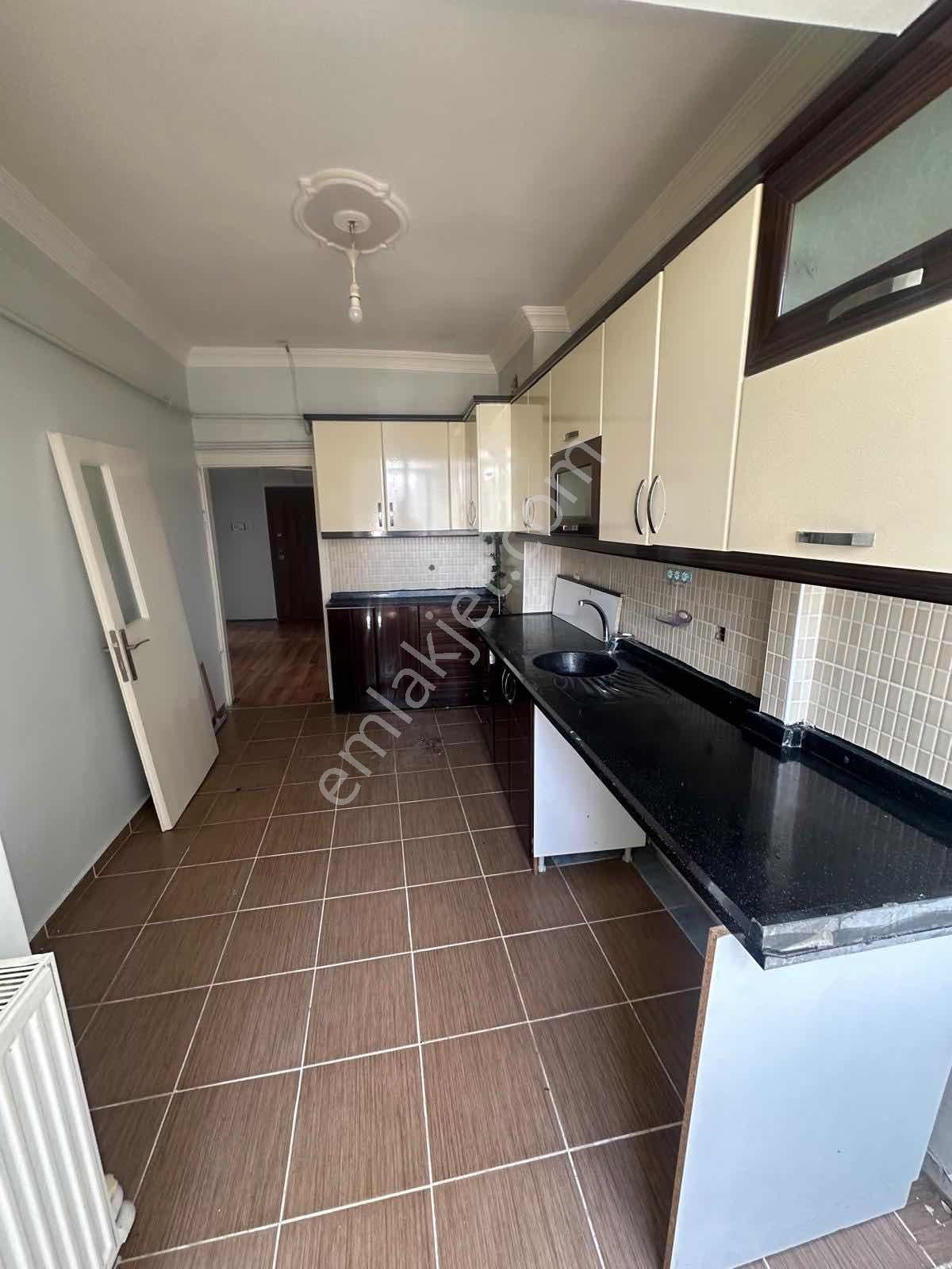 Yavuz Selim Mah. İçi Boş Kiralık 2+1 125m2 Daire - Görsel 10