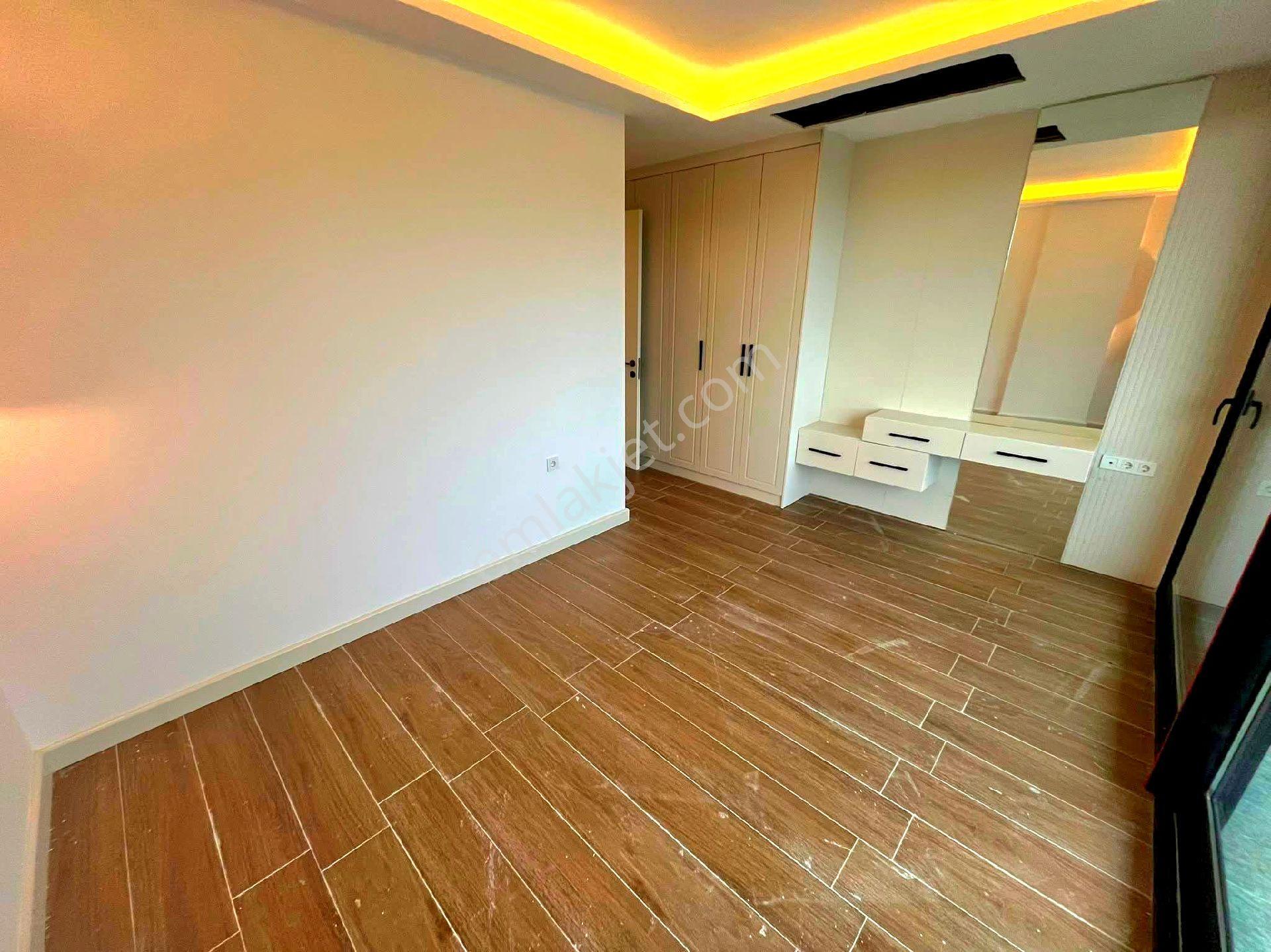 Davutlarda Özel Havuzlu Akıllı Ev Sistemli Sıfır Villa - Görsel 13