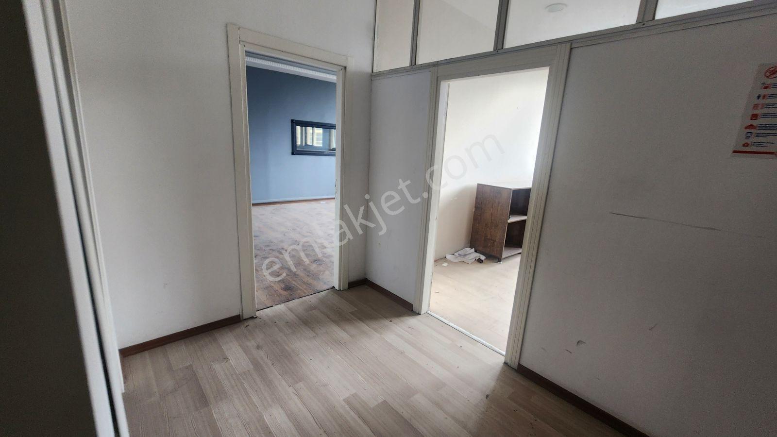 Enes Yeterden 1250 M2 İmalata Uygun İş Yeri - Görsel 3