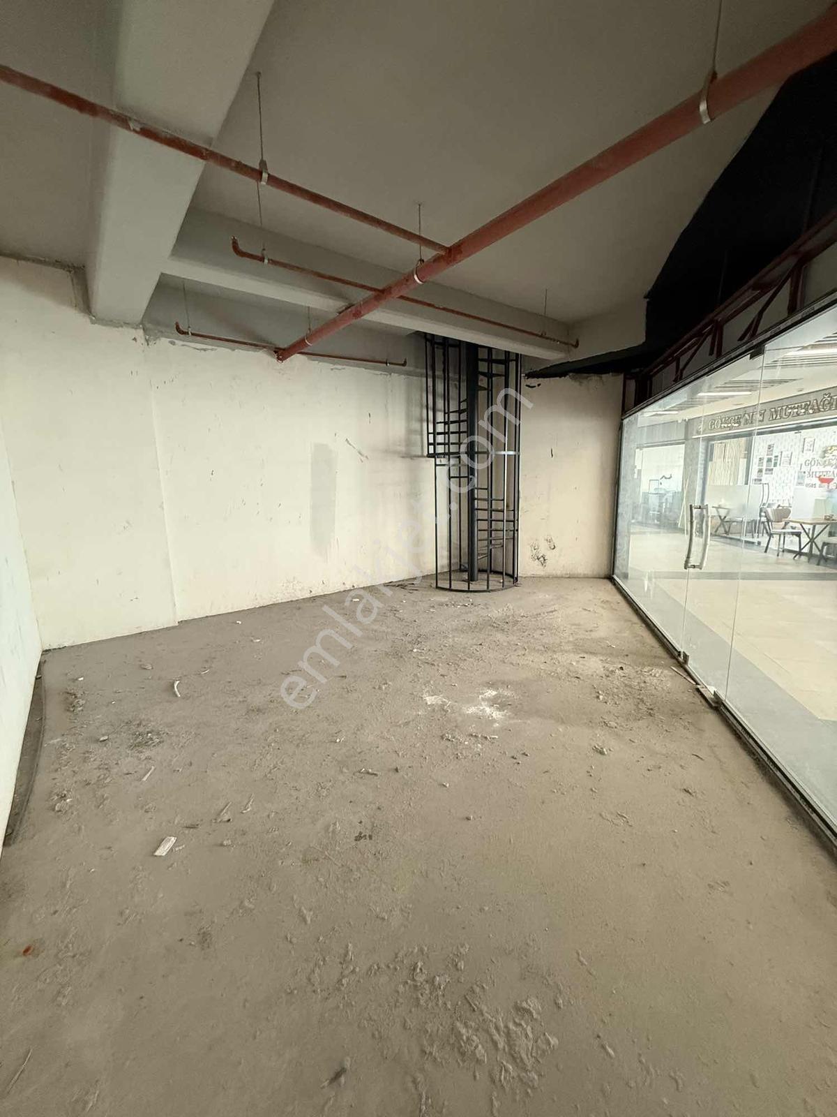 Tuzla İçmeler Wema Park Alışveriş Merkezinde - Görsel 6